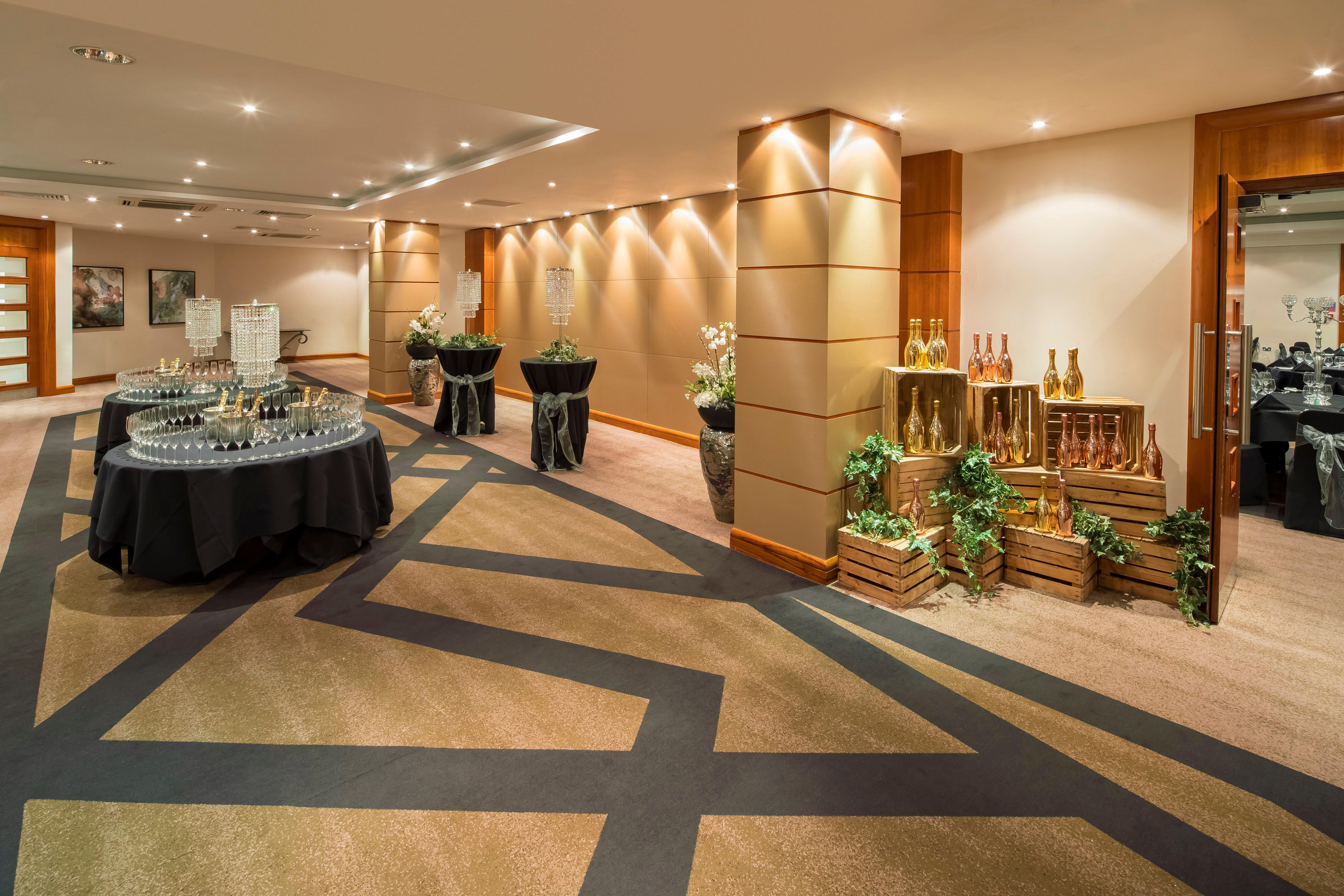 Hotel Crowne Plaza Nottingham By Ihg Exterior foto